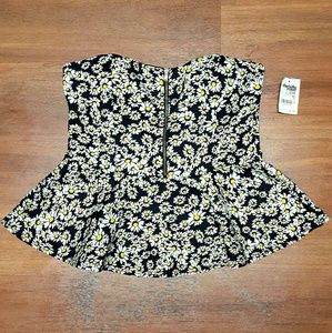 Charlotte Russe Daisy Print Peplum Top